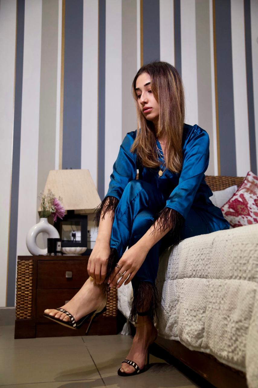 Glomming blue lounge set