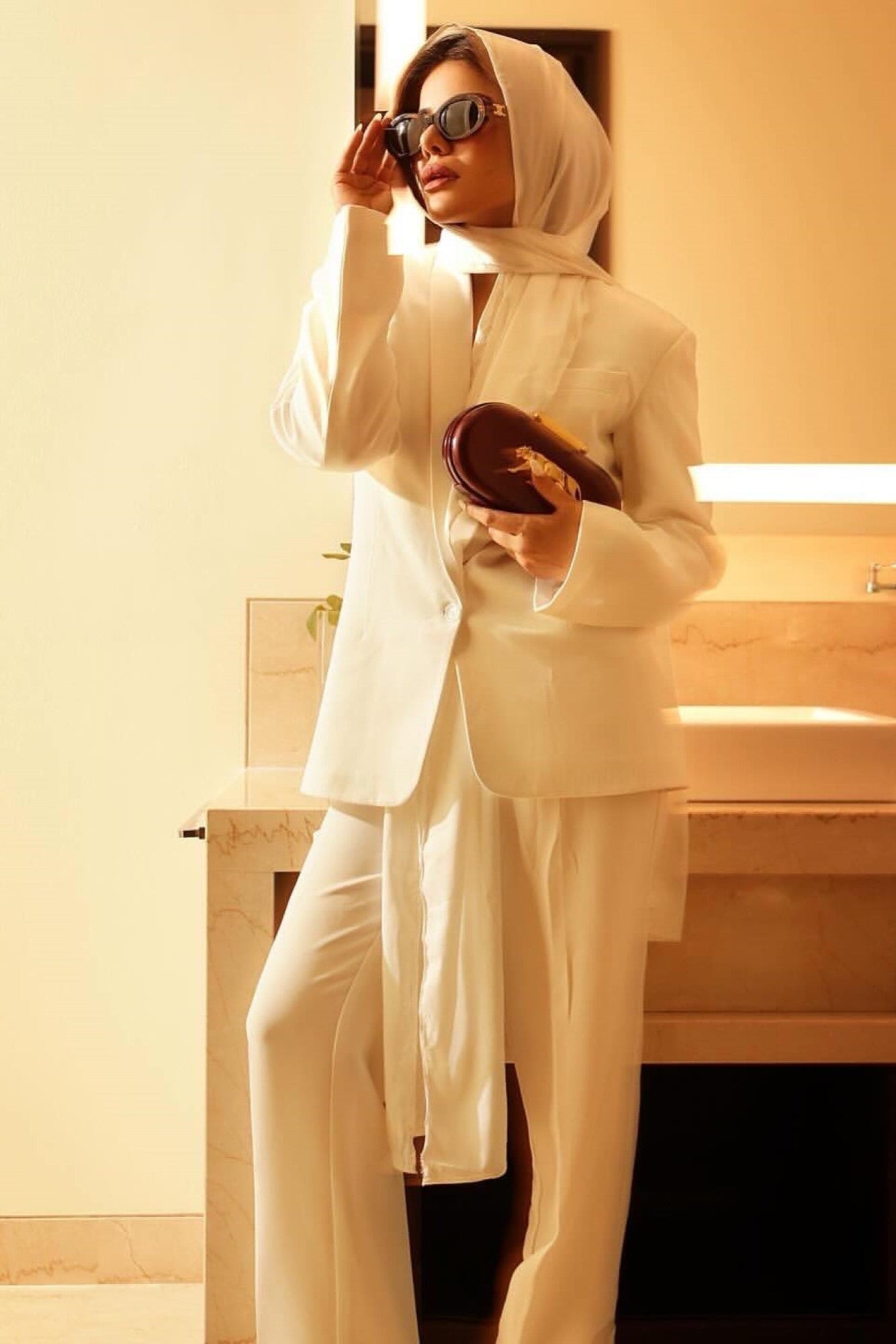 Chique scarlet suit