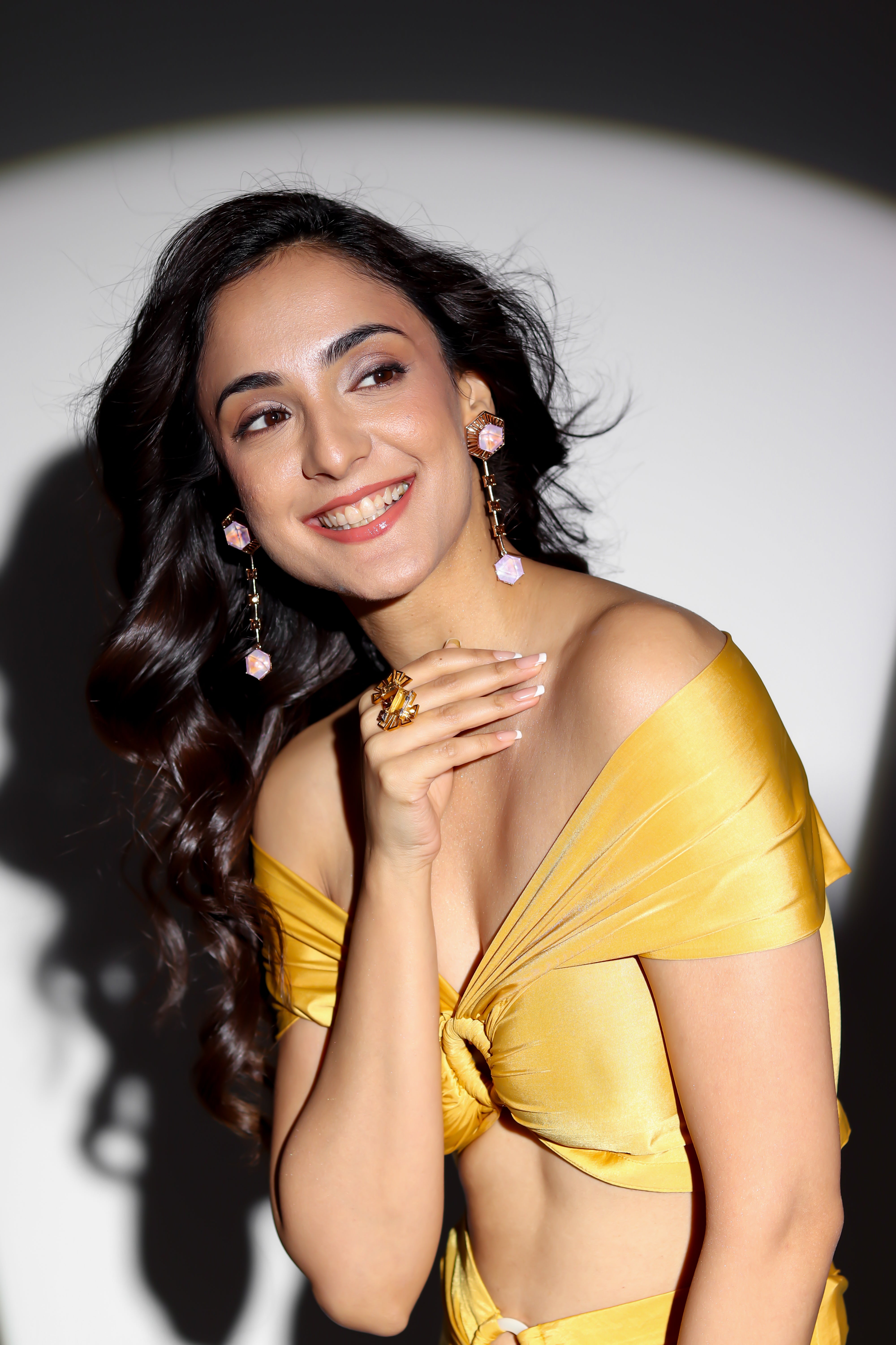 Kanikka Kapur X ring-yellow skirt bustier set