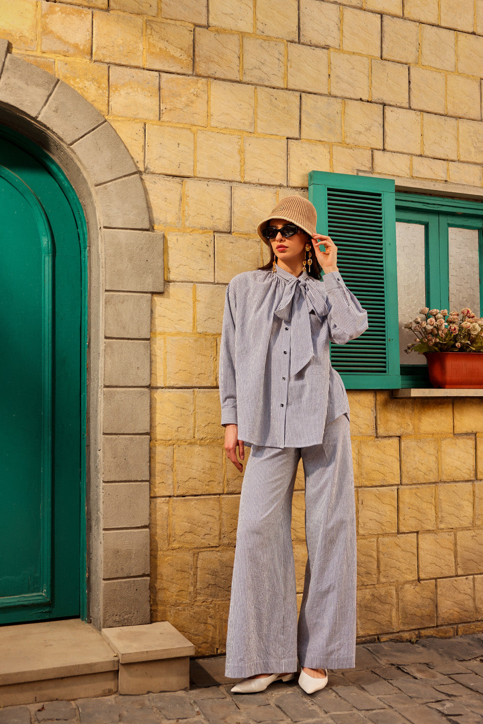 bow-pepper shirt set