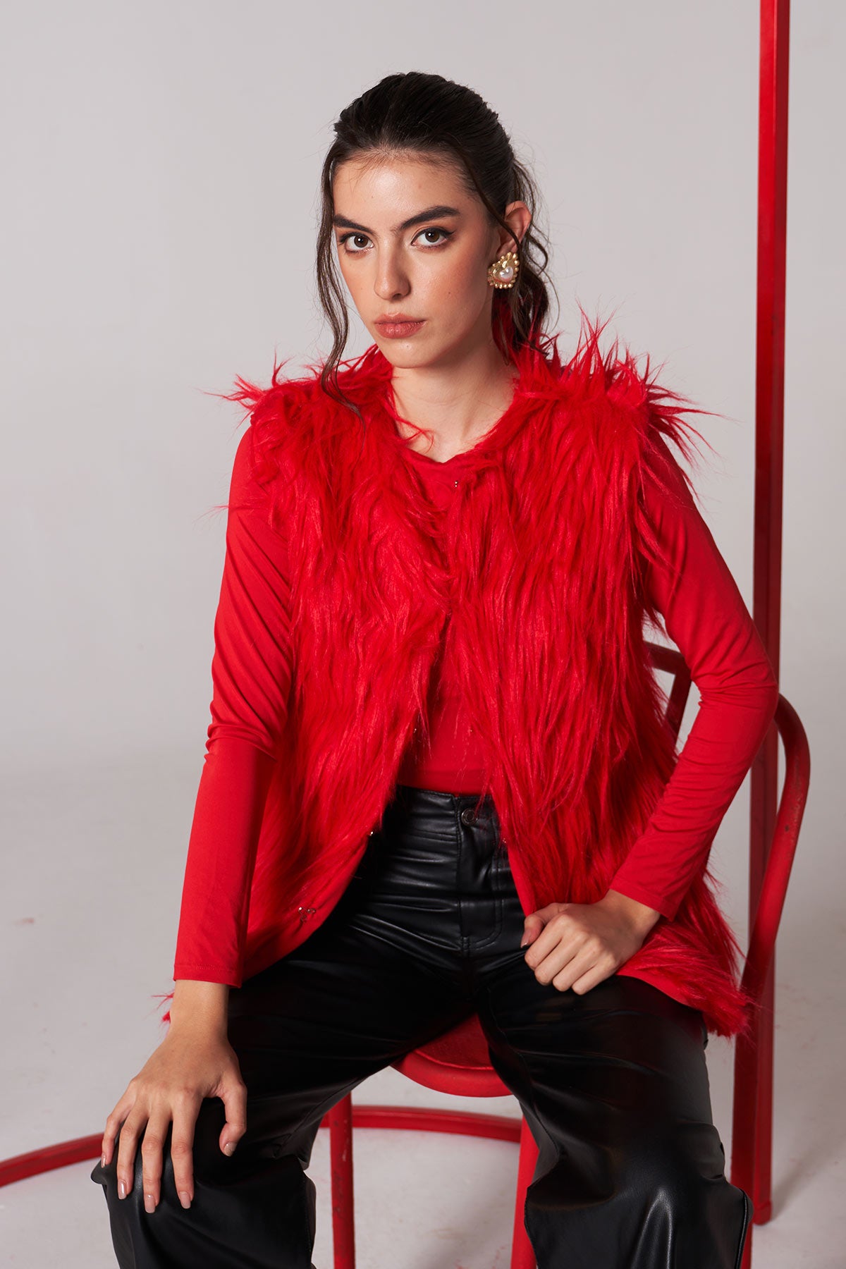 merry red fur jacket without sleeves