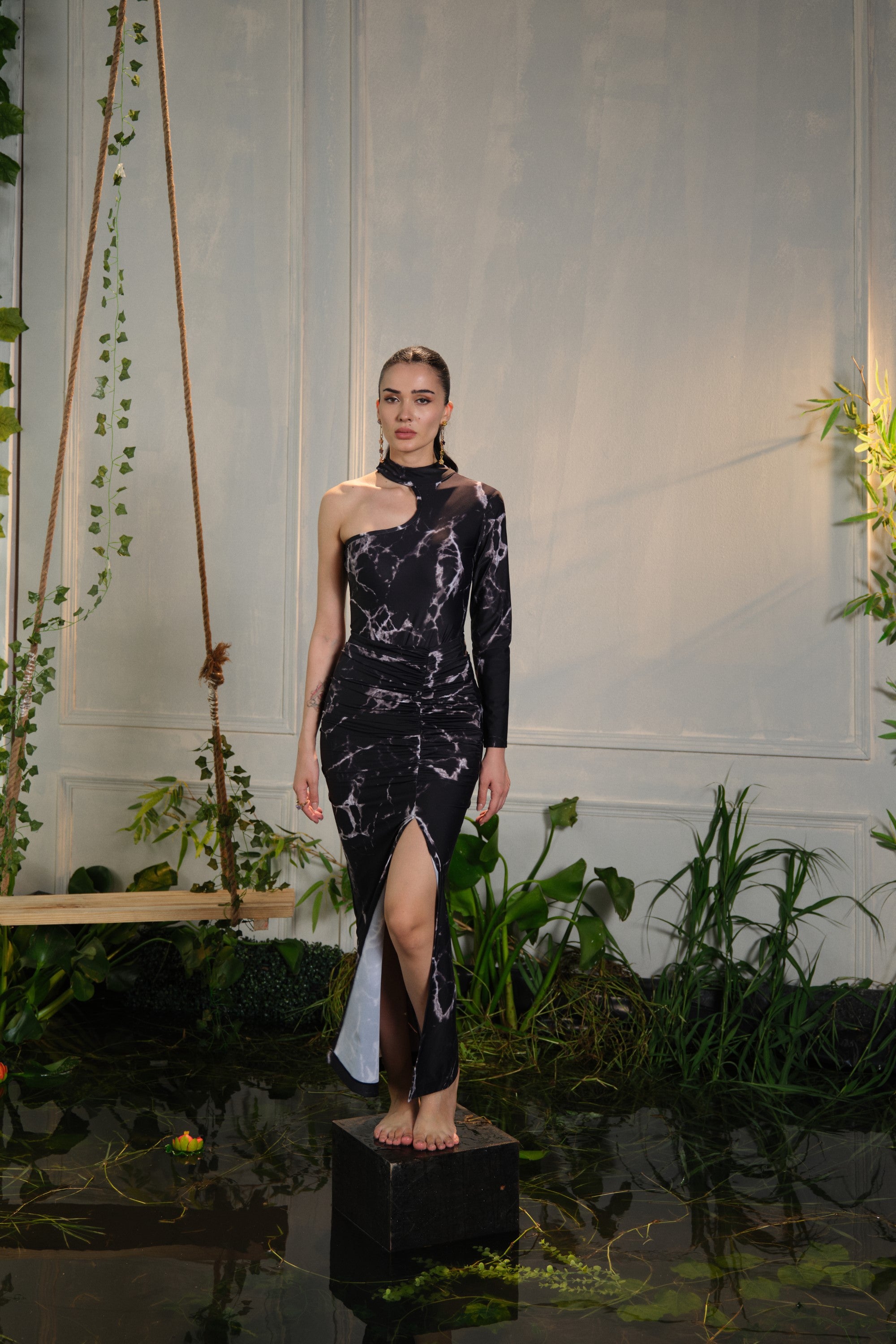 marbe-texture gathered slit skirt with bodysuit