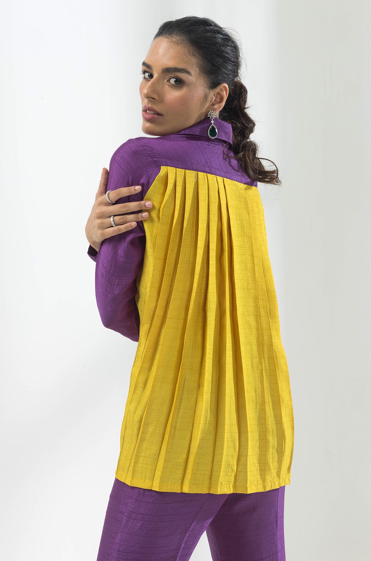 Escape colour-block pleated shirt cord set purple-yellow