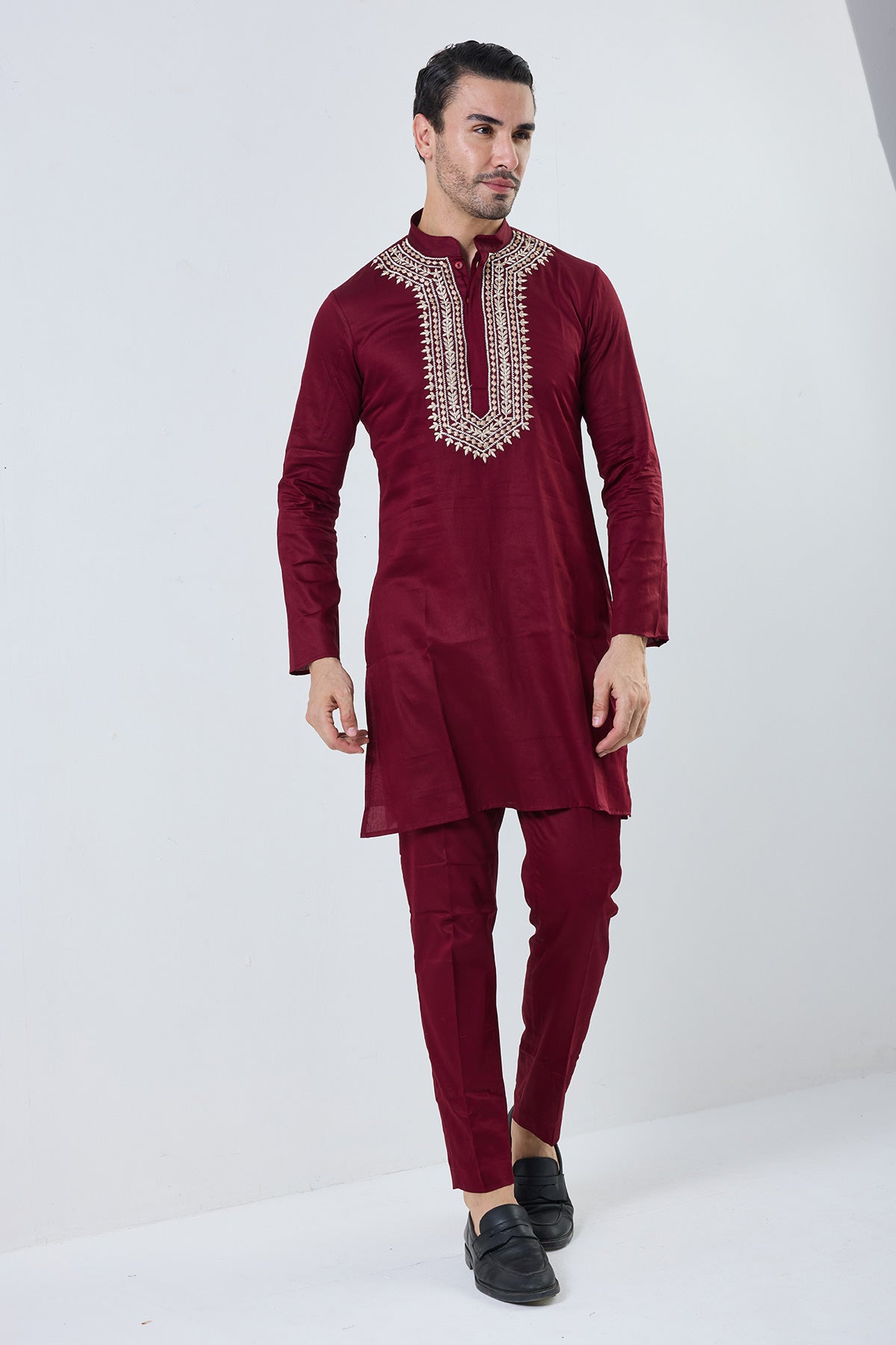 ari-thread work zohar maroon red kurta set