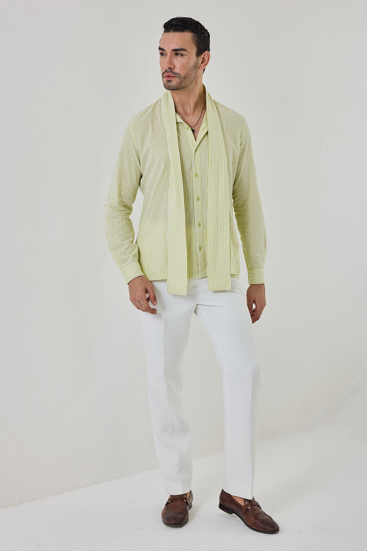 seer-sucker lime tye shirt with pants