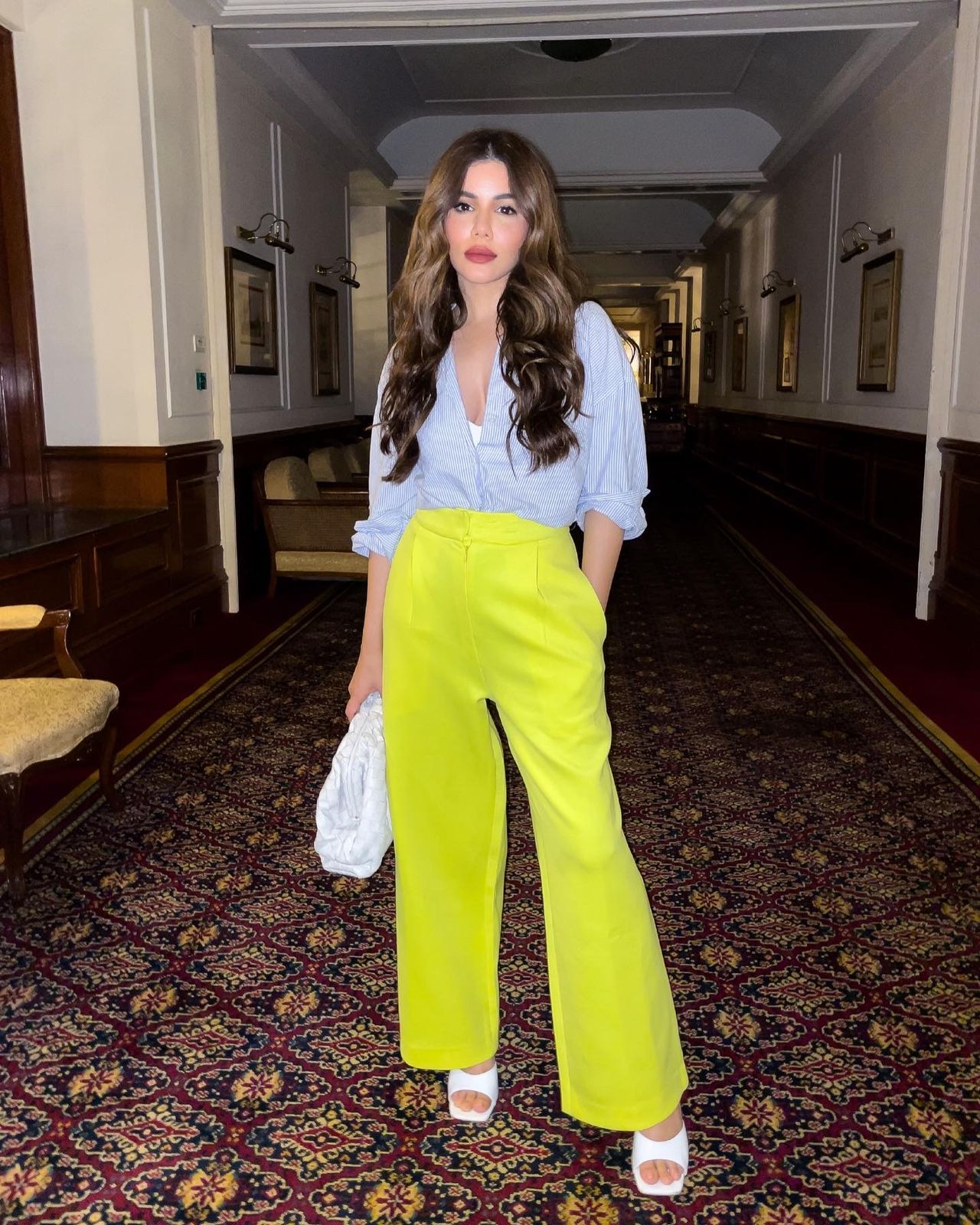 Neon colorways are one surefire way to keep the cargopant look  How  Stylish People Really Wear Cargo Pants  POPSUGAR Fashion Photo 11