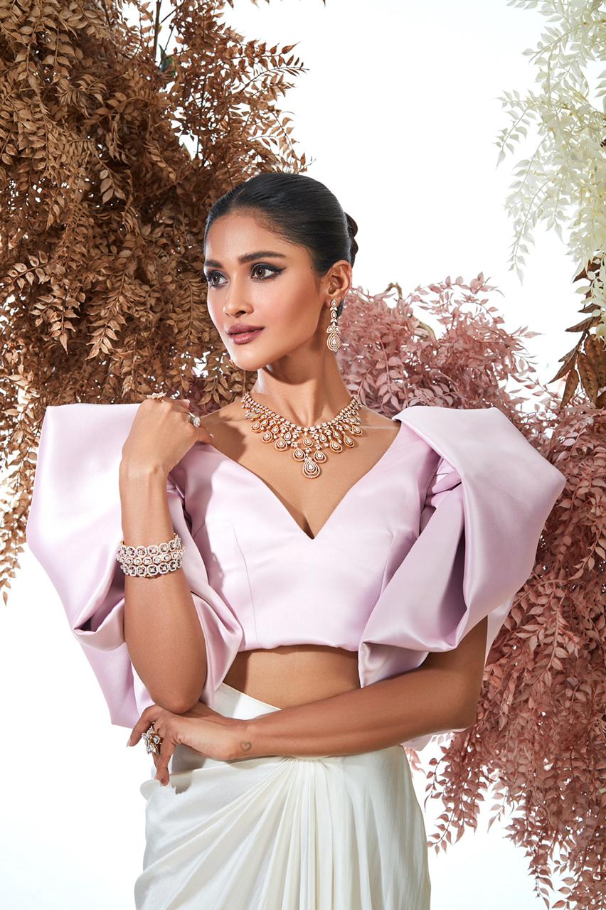 Flamboyant crop satin top